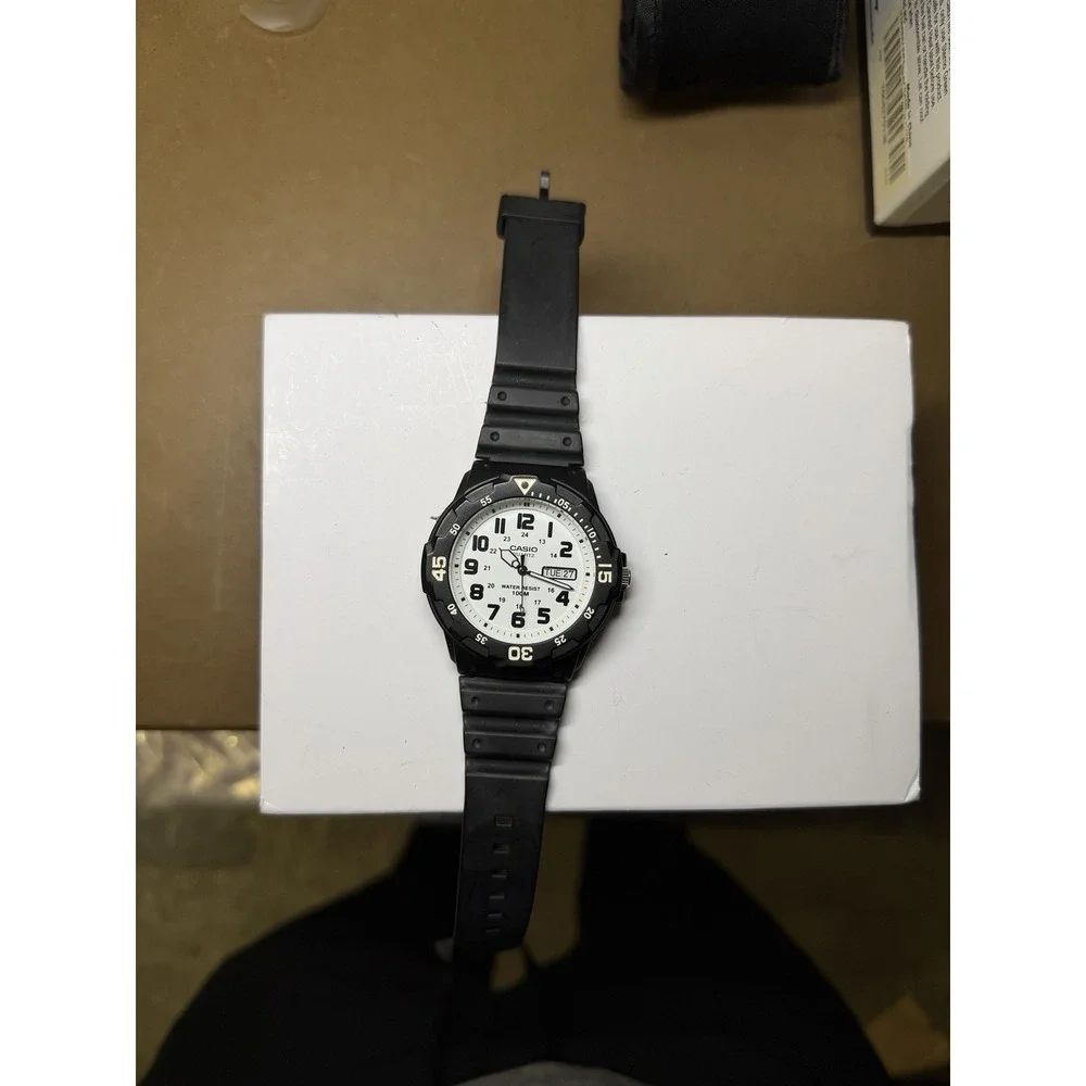 Casio MRW-200H Analog Dive Watch‎ 5125 Quartz 100M Water Resistant Black